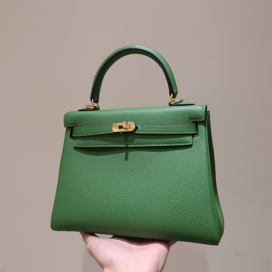 Hermes Kelly 25cm Handbag Shoulder Bag in Grass Green Togo Leather